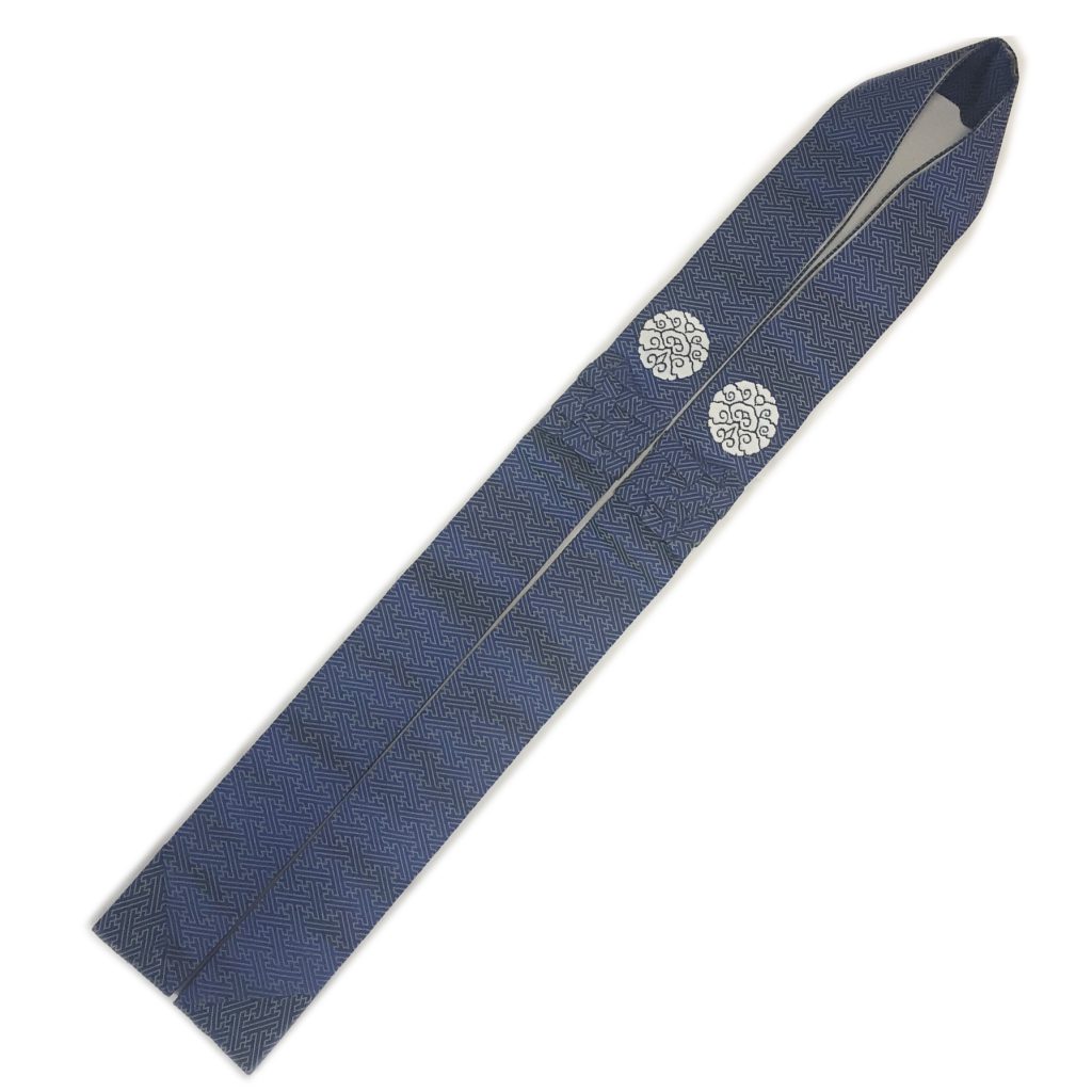 紺色サヤ型地紋に雲牡丹二つ紋　略式畳袈裟