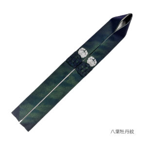 紺地 二色（緑/黄緑）モヤサヤ型地紋 八葉牡丹