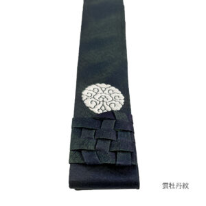 紺地 二色（緑/黄緑）モヤサヤ型地紋 雲牡丹